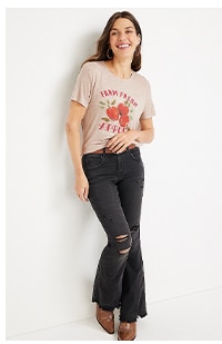 Model wearing maurices clothing.