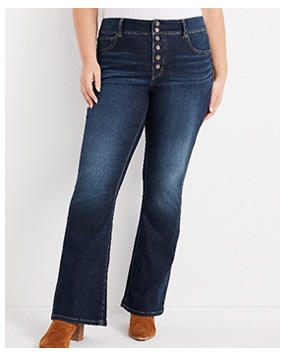 Model wearing maurices clothing.