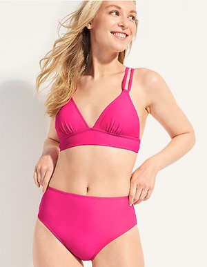 Model wearing maurices clothing.