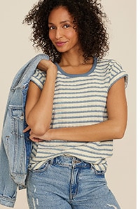 Model wearing maurices clothing.