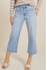 Model wearing maurices clothing.