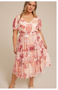 Model wearing maurices clothing.