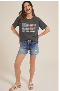 Model wearing maurices clothing.