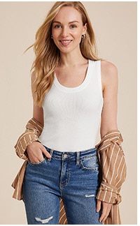 Model wearing maurices clothing.