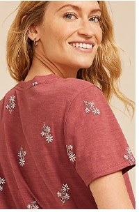 Model wearing maurices clothing.
