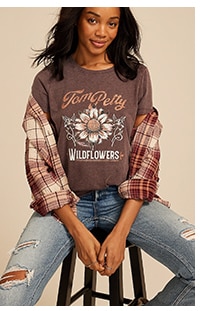 Model wearing maurices clothing.