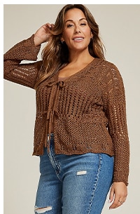 Model wearing maurices clothing.